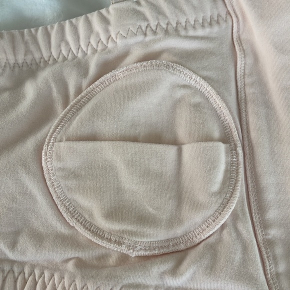 Lansinoh size XS -Large  Hands-Free Pumping/Nursing bra  in pink - Picture 7 of 8